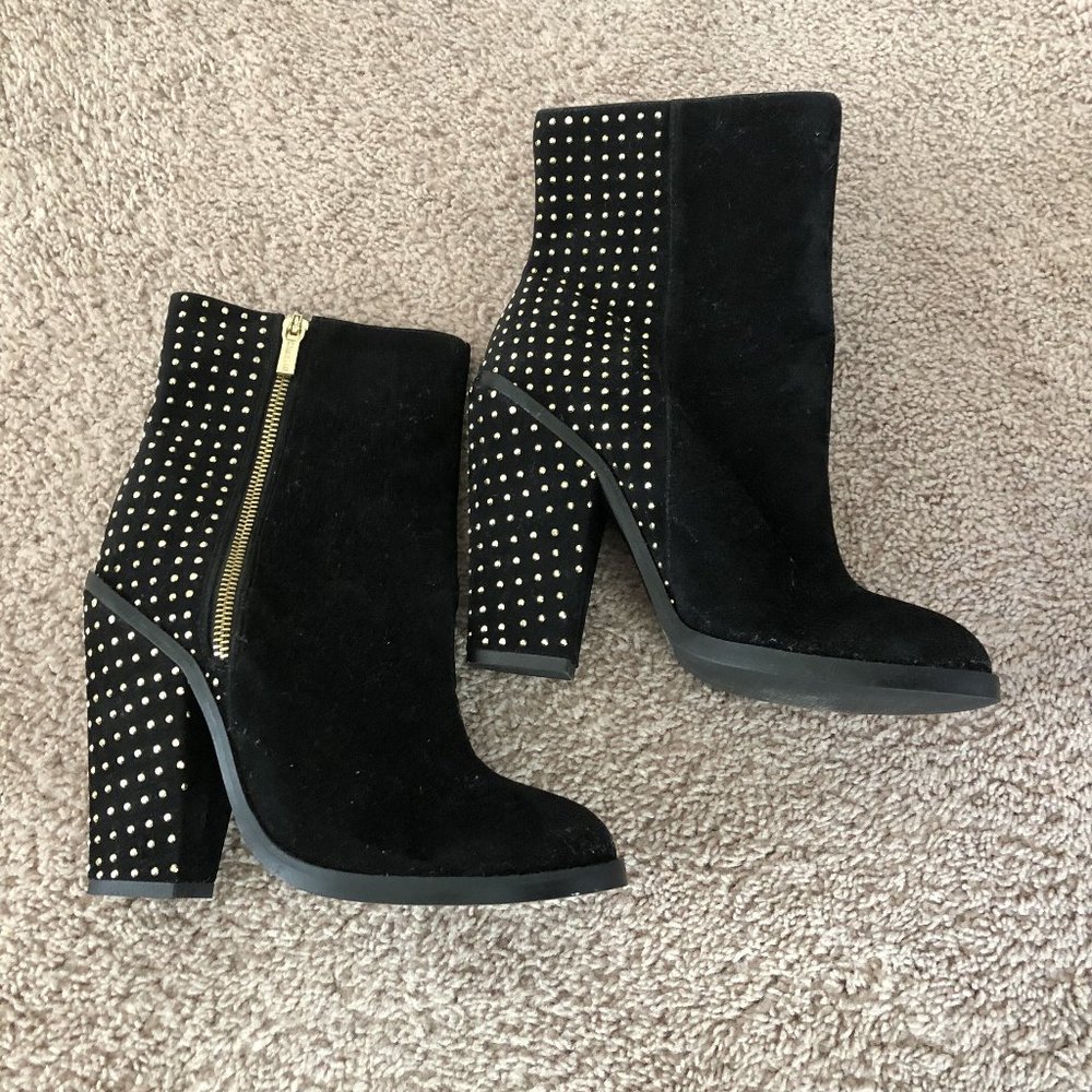 Colin Stewart Block Heel Booties W/ Gold Studs